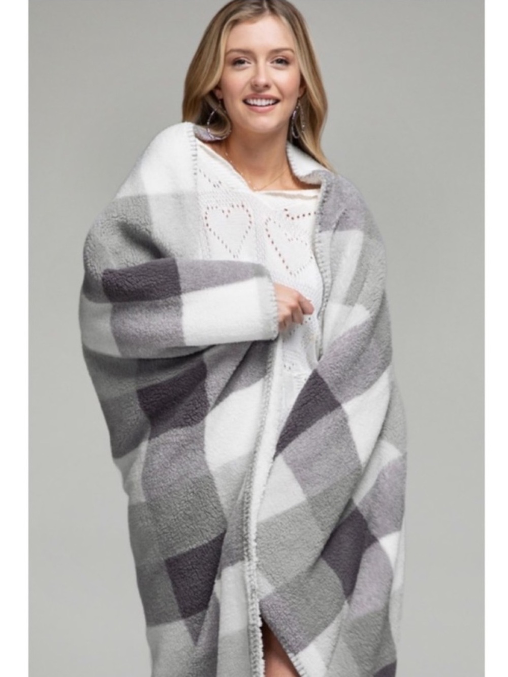 Plaid sherpa throw blanket gray and white